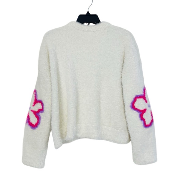 Bershka Fluffy Floral Logo Sweater in White - Picture 8 of 11